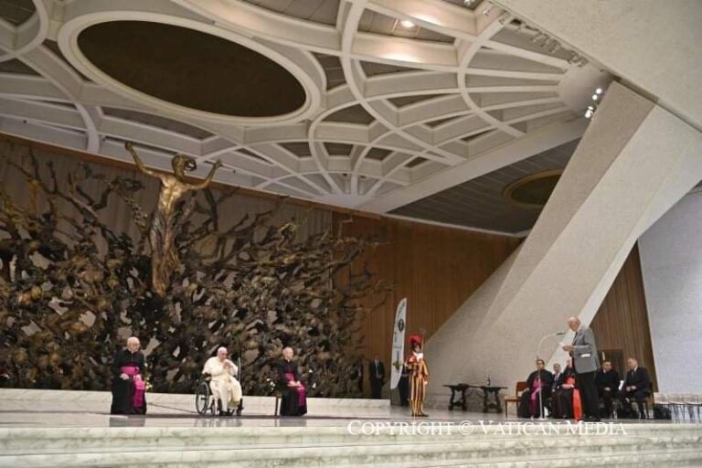 Papa primio članove Kursilja: Imate karizmu kojom na jednostavan način naviještate bit kršćanskog iskustva (28. svibnja 2022.)